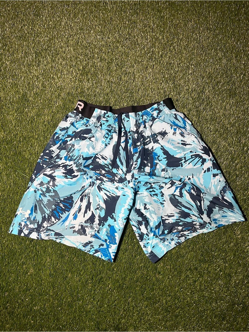 Under Armour Men’s Medium Blue Abstract Athletic Shorts Training Gym